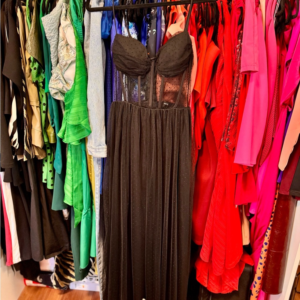 Windsor Black Maxi Dress